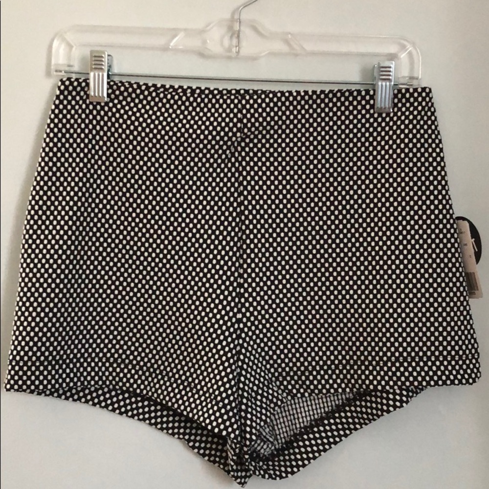 NWT Forever21 High-waisted polka dot shorts